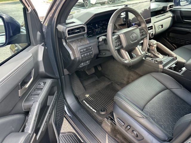 Used 2024 Toyota Tacoma Limited AWD/4WD image 12