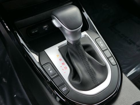 Used 2023 Kia Forte GT-Line w/ GT-Line Premium Package image 22