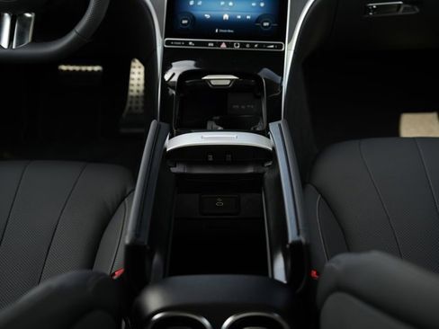 Certified 2026 Mercedes-Benz CLE 450 4MATIC Coupe image 31