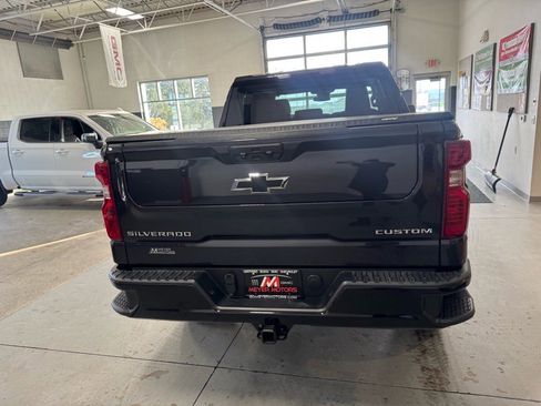 Used 2022 Chevrolet Silverado 1500 Custom Trail Boss image 6