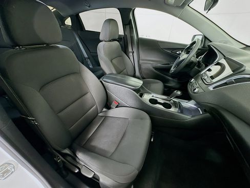 Used 2020 Chevrolet Malibu LT image 28
