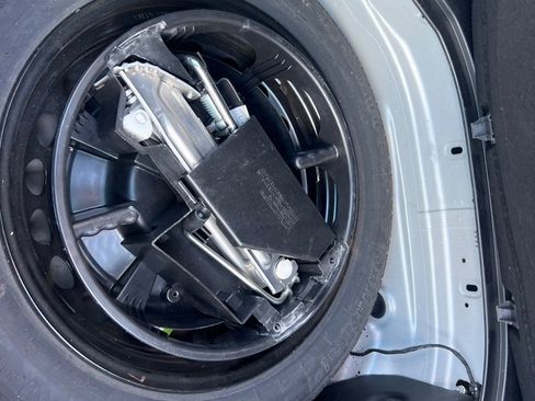 Used 2013 Mercedes-Benz C 300 4MATIC Sedan image 18