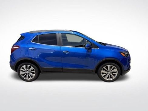 Used 2018 Buick Encore Preferred FWD image 2