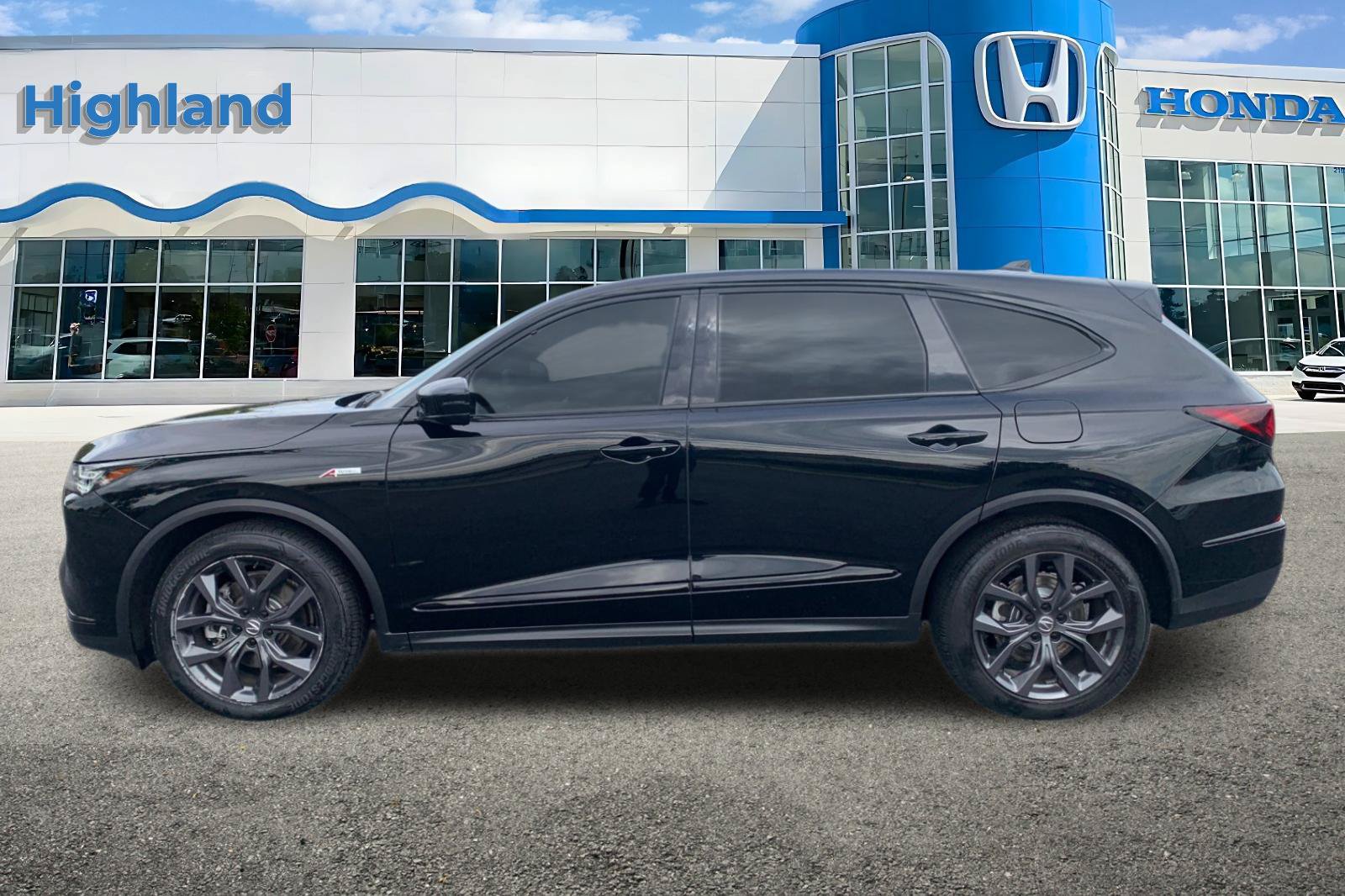 Used 2024 Acura MDX A-Spec AWD/4WD image 2