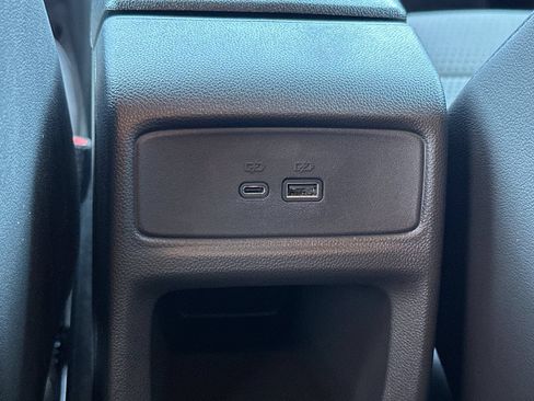 Used 2026 Chevrolet Trax LT FWD image 41