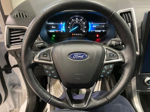 Used 2022 Ford Edge SEL w/ Convenience Package image 8