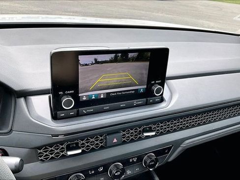 Used 2024 Honda Accord EX image 13