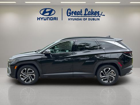 Certified 2025 Hyundai Tucson Limited FWD image 2