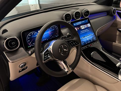 Certified 2026 Mercedes-Benz GLC 300 image 4