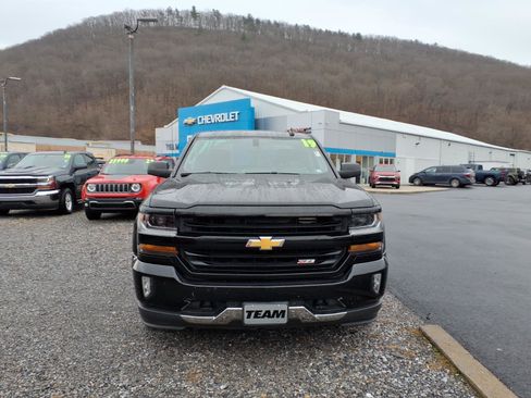 Used 2019 Chevrolet Silverado 1500 LT w/ All Star Edition image 2