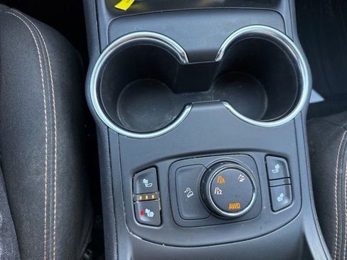 Used 2019 GMC Terrain SLE image 30