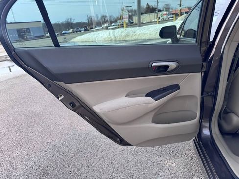 Used 2011 Honda Civic LX image 31
