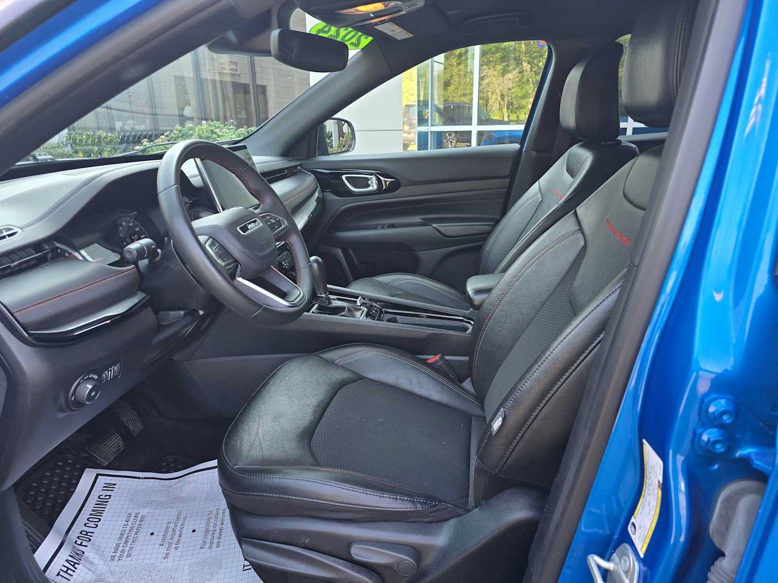 Used 2024 Jeep Compass Trailhawk AWD/4WD image 2