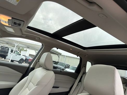 Certified 2023 Nissan Rogue SL w/ SL Premium Package image 17