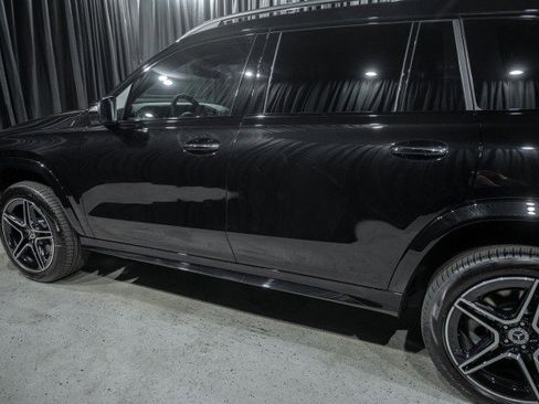 Certified 2025 Mercedes-Benz GLS 450 4MATIC image 5