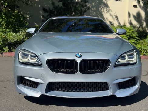 Used 2017 BMW M6 Gran Coupe RWD image 3