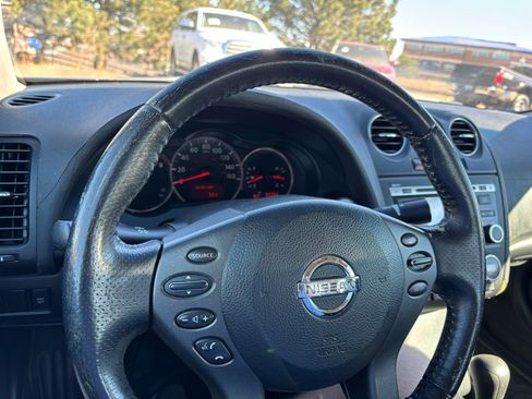 Used 2010 Nissan Altima 2.5 S w/ Premium Audio Pkg image 25
