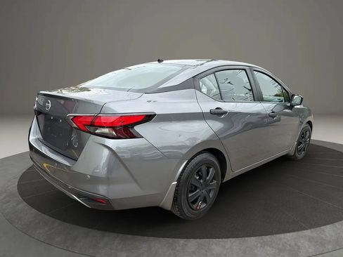 Used 2020 Nissan Versa S FWD image 5