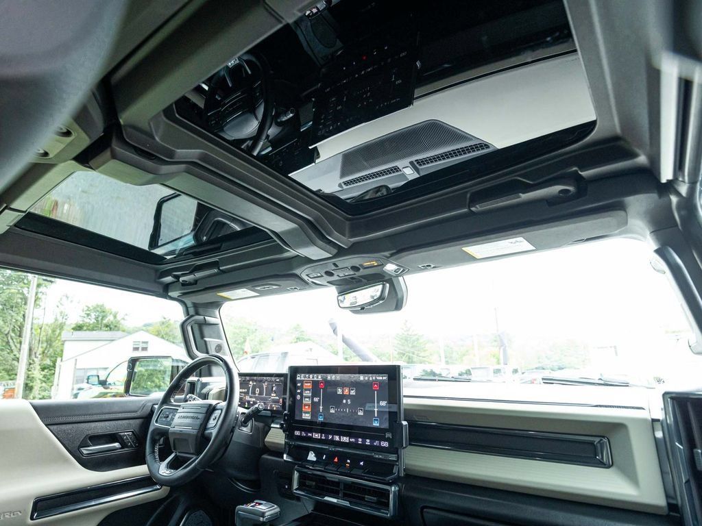 Used 2026 GMC Hummer EV SUV AWD/4WD image 33