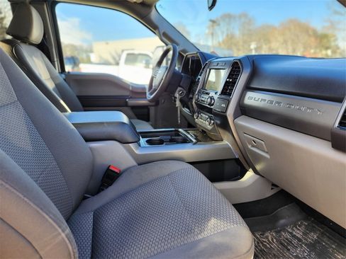 Used 2022 Ford F250 XLT w/ XLT Premium Package image 10