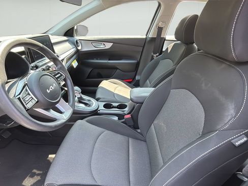 Used 2023 Kia Forte LXS w/ LXS Technology Package FWD image 14
