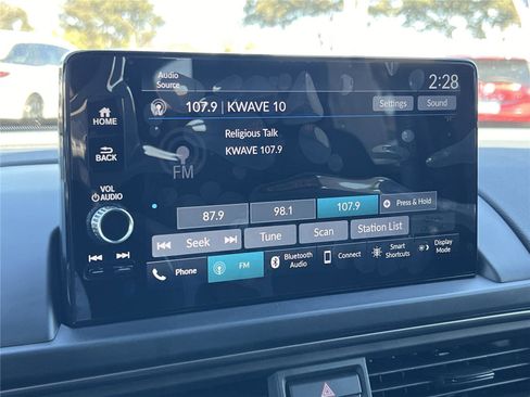 New 2025 Honda Pilot TrailSport image 12