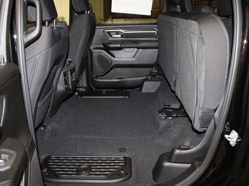 New 2026 RAM 1500 Big Horn w/ Night Edition image 27