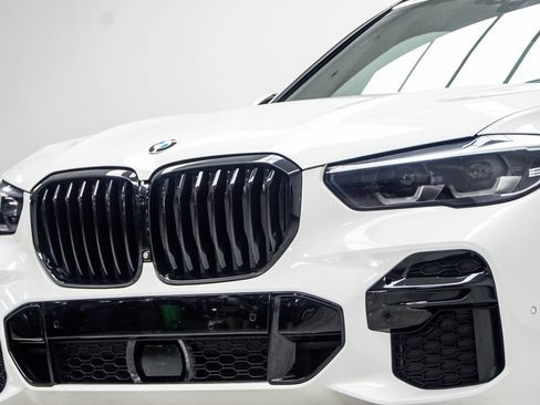 Used 2022 BMW X5 M50i AWD/4WD image 2