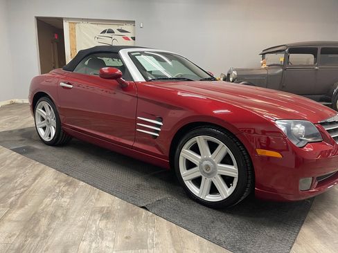 Used 2005 Chrysler Crossfire Limited RWD image 5