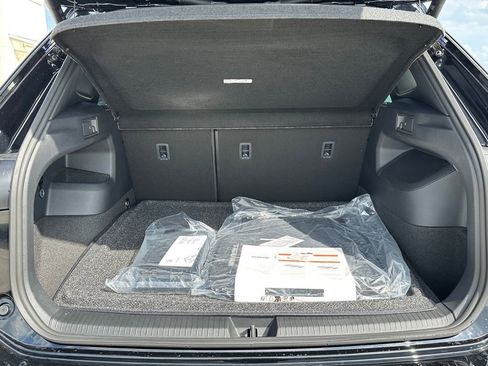 New 2026 Volkswagen Tiguan SEL R-Line AWD/4WD image 30