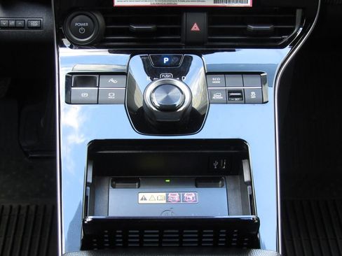 Used 2024 Toyota bZ4X XLE w/ Weather Package image 29