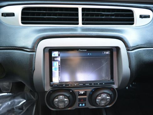 Used 2015 Chevrolet Camaro LS RWD image 17