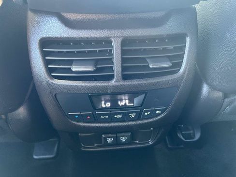 Used 2018 Acura MDX SH-AWD image 13