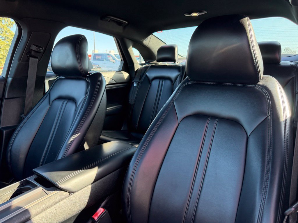 Used 2018 Lincoln MKZ Premiere FWD image 15