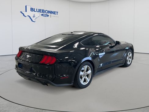 Used 2019 Ford Mustang Coupe RWD image 5