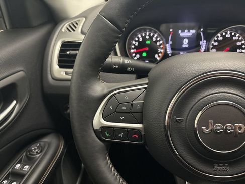 Used 2018 Jeep Compass Latitude w/ Cold Weather Group image 44