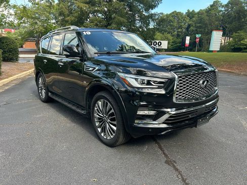 Used 2019 INFINITI QX80 Luxe w/ 22" Wheel Package AWD/4WD image 8