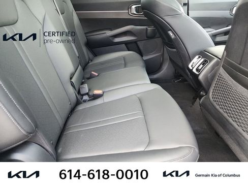 Used 2023 Kia Sorento S w/ Panoramic Sunroof Package image 19