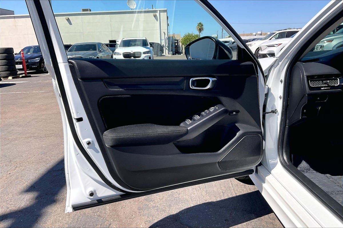 Used 2025 Honda Civic LX image 18