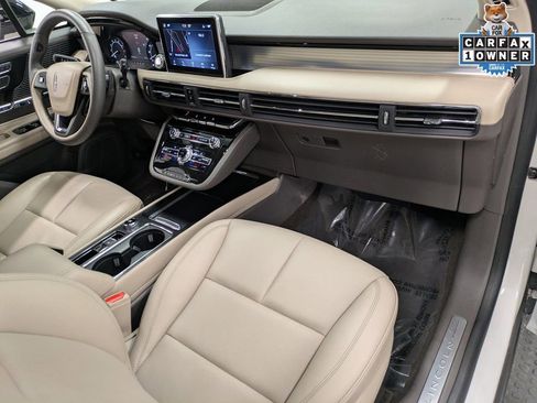 Certified 2022 Lincoln Corsair Standard w/ Equipment Group 101A image 29