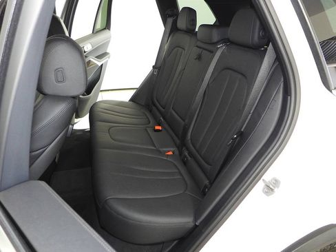 Used 2021 BMW X5 xDrive40i w/ Convenience Package AWD/4WD image 21