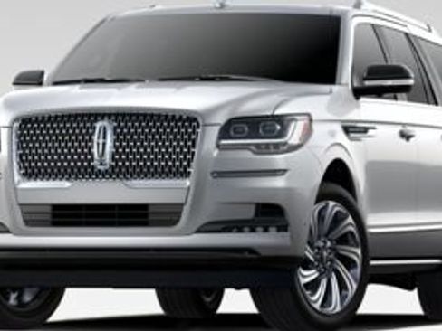 Used 2022 Lincoln Navigator L Reserve image 1