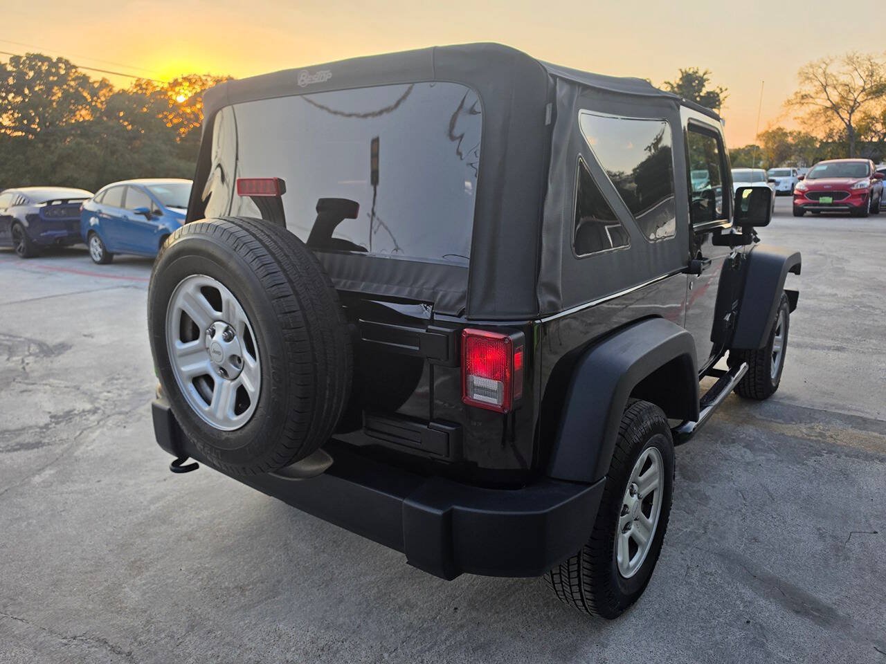 Used 2013 Jeep Wrangler Sport AWD/4WD image 8