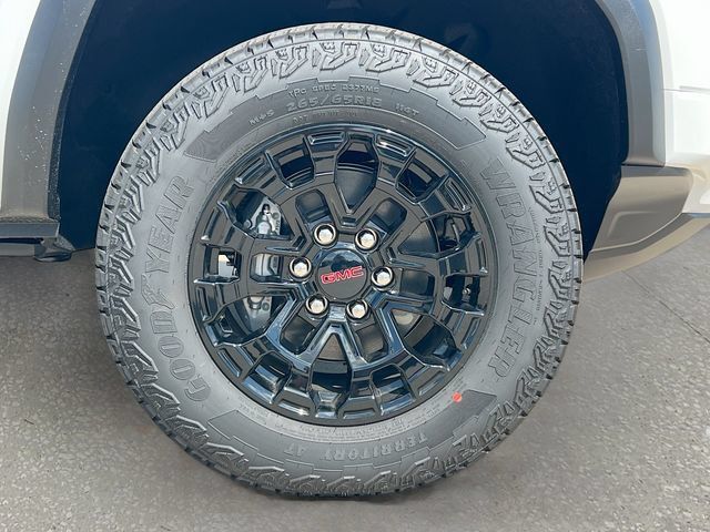 New 2026 GMC Canyon Elevation w/ Convenience Package RWD image 19