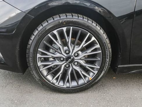 Used 2022 Kia Forte GT-Line w/ GT-Line Premium Package image 13