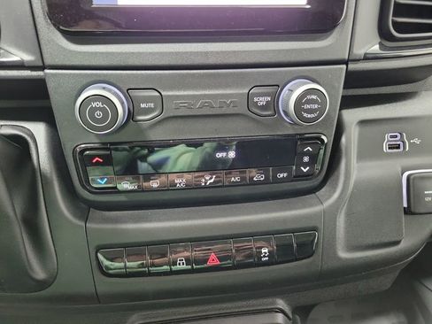 Used 2024 RAM ProMaster 2500 image 41