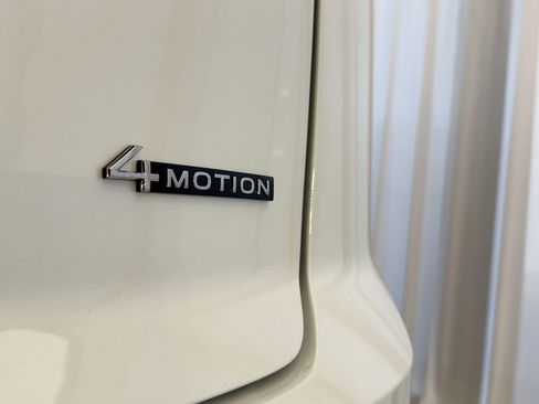 New 2026 Volkswagen Atlas Cross Sport SEL Premium R-Line image 34