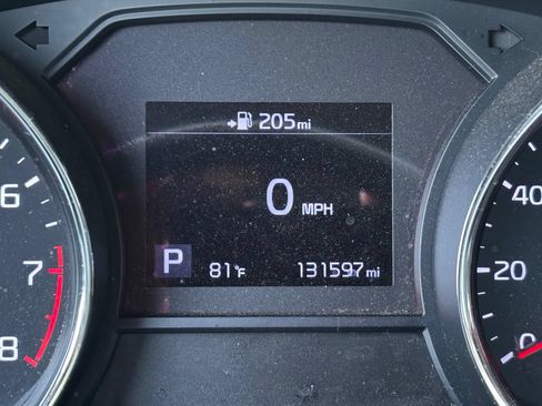 Used 2019 Kia Sedona EX FWD image 10