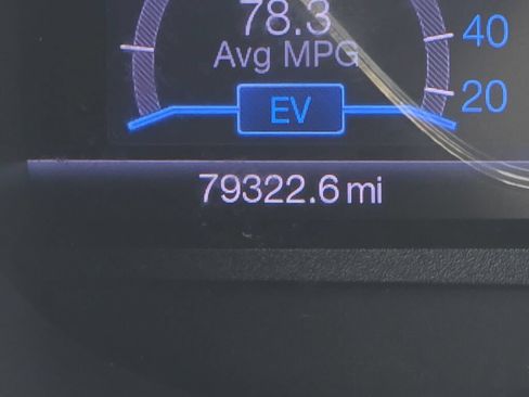 Used 2013 Ford C-MAX Energi SEL FWD image 29