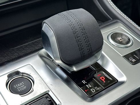 New 2025 Jaguar F-PACE R-Dynamic S image 22